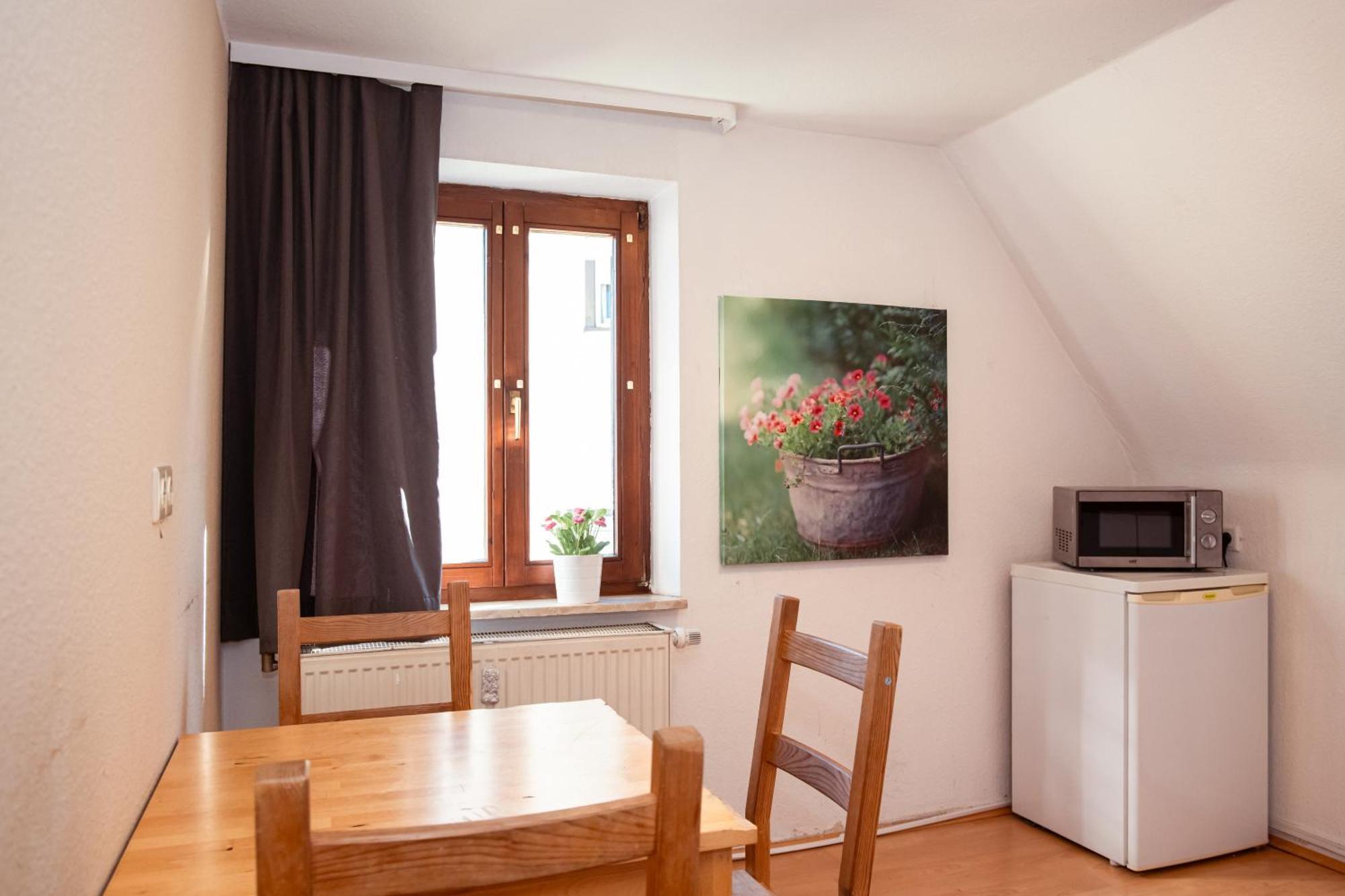 Haus99 Budget Pension & Apartments Fürth Dış mekan fotoğraf